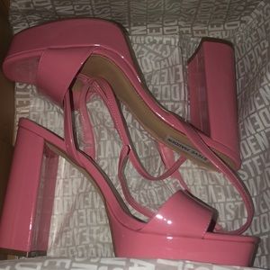 Steve Madden Lessa Pink Patent Platform Heel